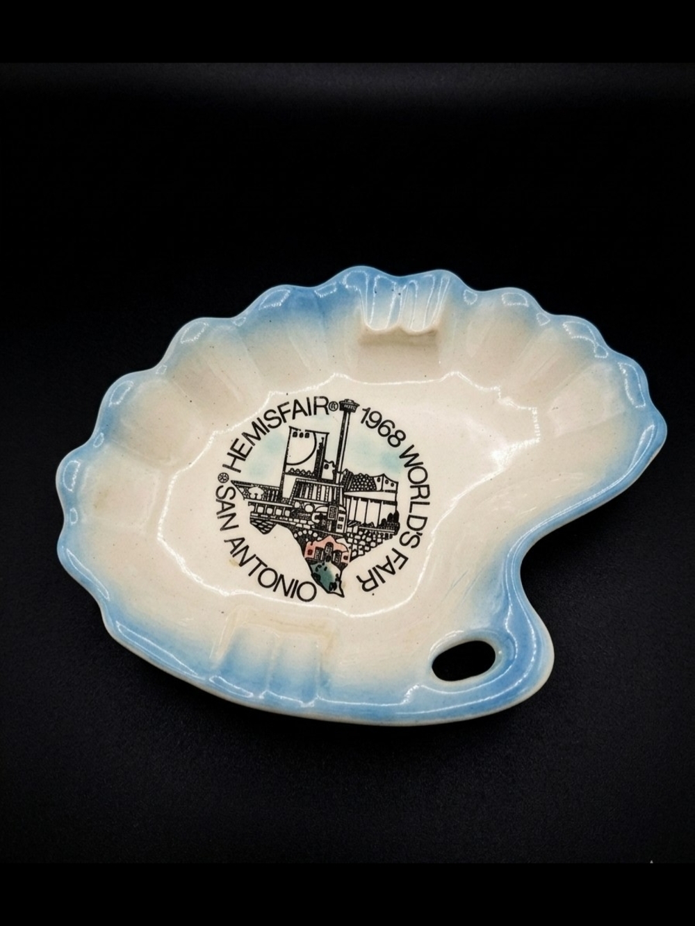Vintage 1968 San Antonio HemisFair Worlds Fair Ceramic Shell Trinket Dish